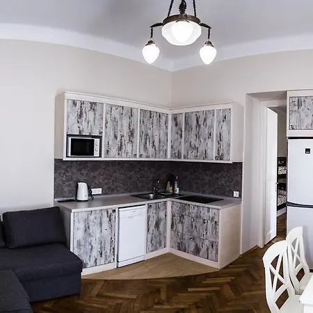 Apartment White House