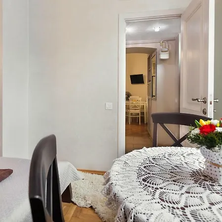 White House Apartment